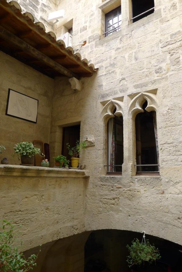 Tresor Apartment Uzes Bagian luar foto